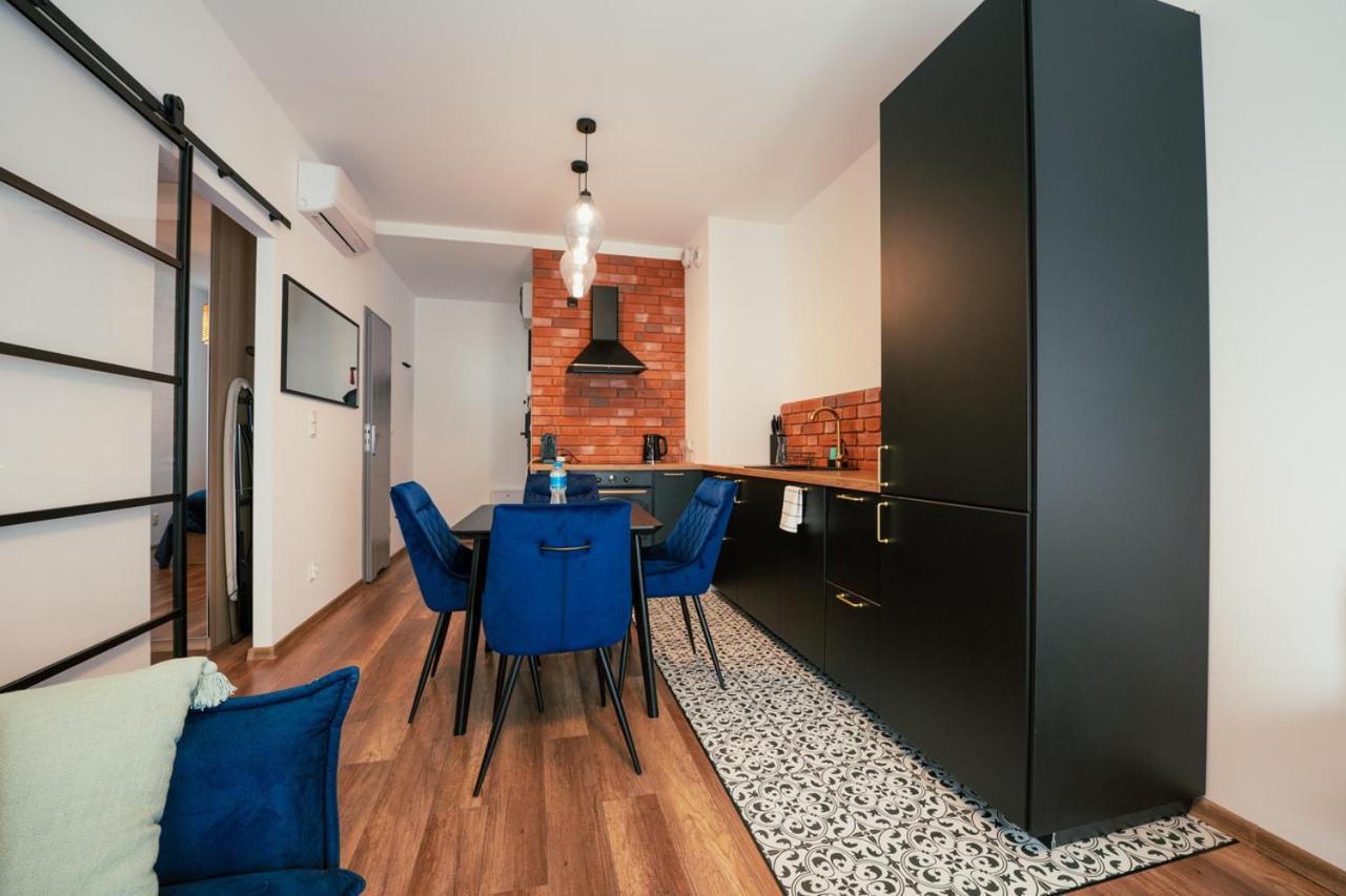 Aboutartapartments - By The River Вроцлав Екстериор снимка